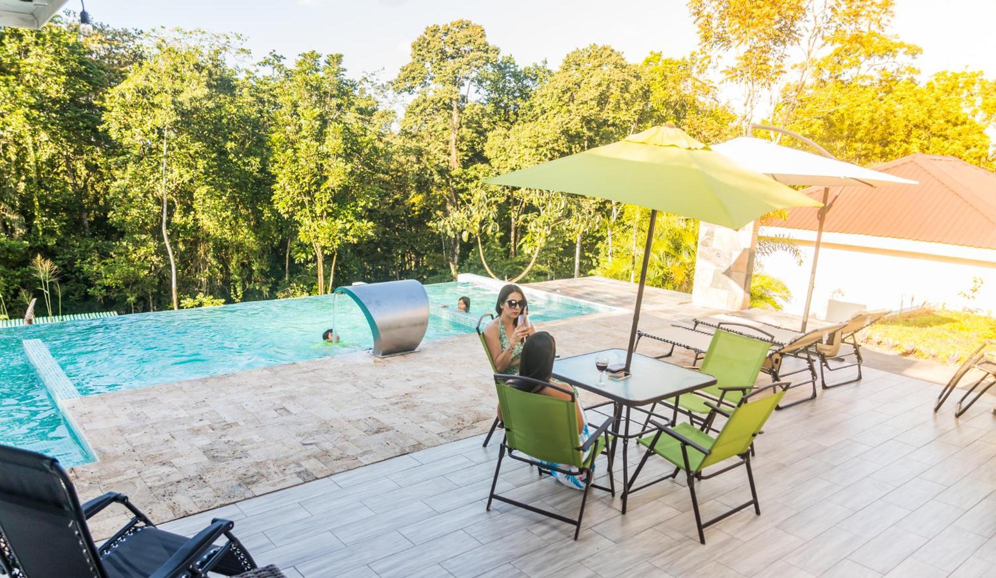 Bungalows Las Iguanas Arenal Volcano La Fortuna Екстериор снимка