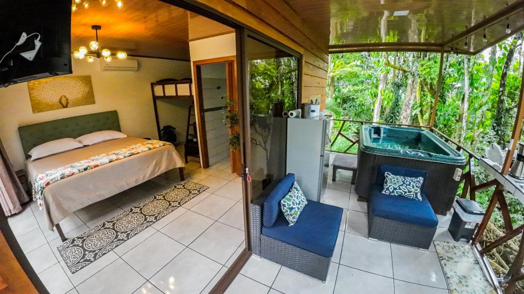 Bungalows Las Iguanas Arenal Volcano La Fortuna Екстериор снимка